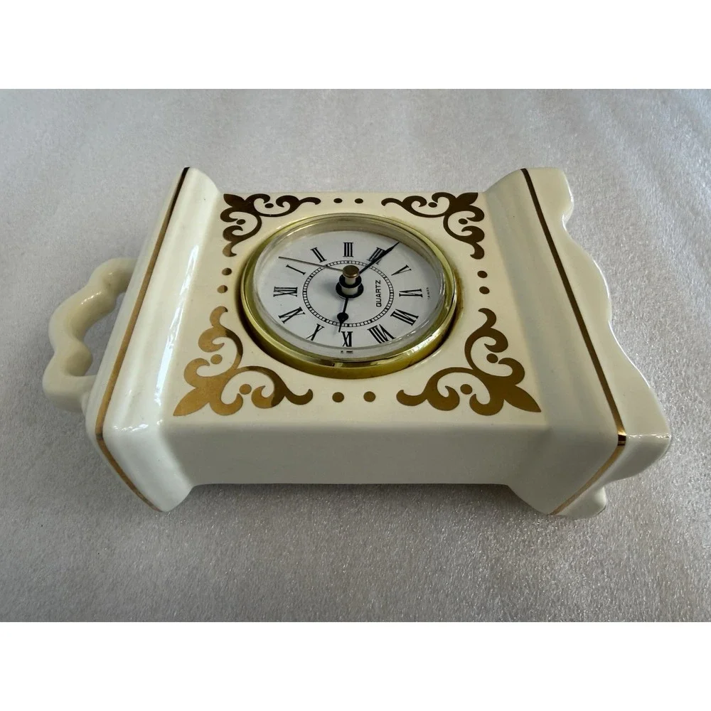 Vintage Style Ceramic Mantel Clock Quartz‎ Taiwan Gold Trim Works